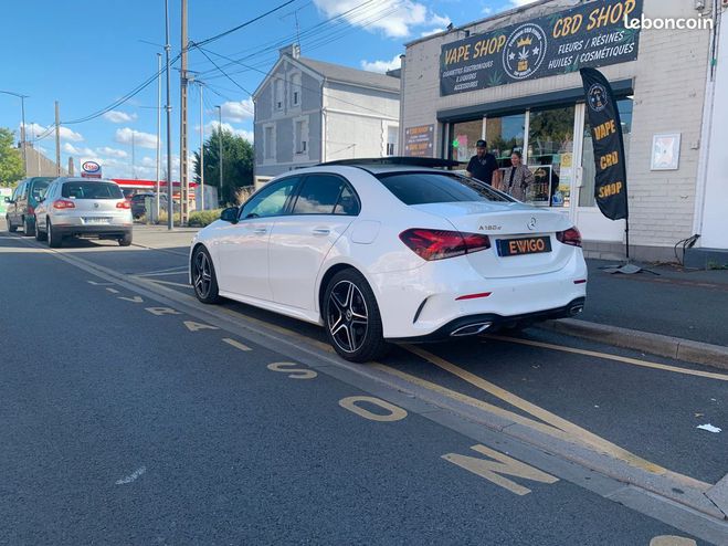 Mercedes Classe A limousine 1.5 180 d 115 amg line 7g-dct  Blanc de 2019