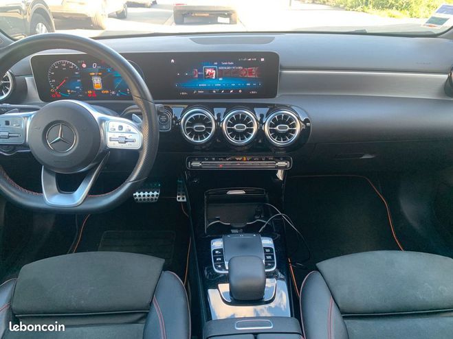 Mercedes Classe A limousine 1.5 180 d 115 amg line 7g-dct  Blanc de 2019