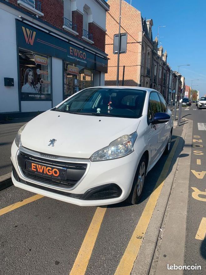 Peugeot 208 generation-i 1.2 puretech 68 like Noir de 2018