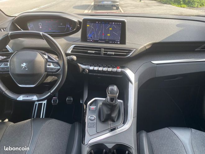 Peugeot 3008 generation-ii 1.2 puretech 130 distribut Rouge de 2019