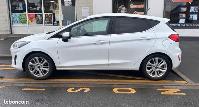Ford Fiesta 1.0 flexifuel 95 titanium business Blanc de 2024