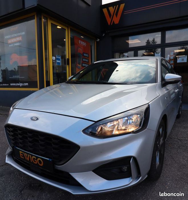 Ford Focus 1.5 tdci 120 st line business start-stop Gris de 2019