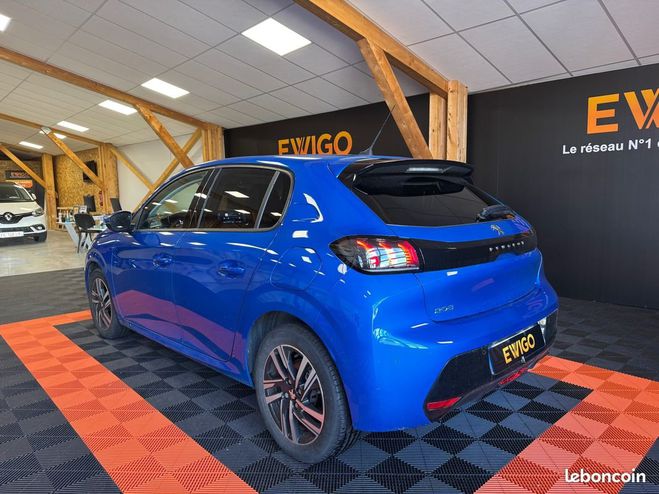 Peugeot 208 generation-ii 1.2 puretech 100 allure Bleu de 2020