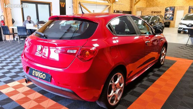 Alfa romeo Giulietta 1.4 t-jet 120 distinctive start-stop Rouge de 2012
