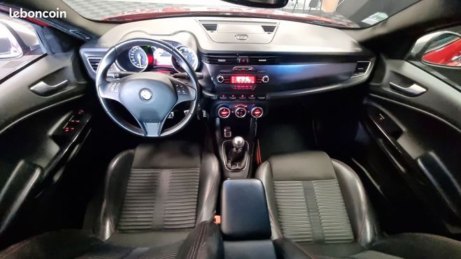 Alfa romeo Giulietta 1.4 t-jet 120 distinctive start-stop Rouge de 2012