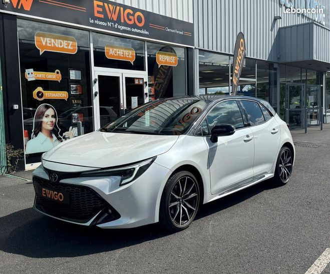 Cliquer pour voir la photo suivante Toyota Corolla 2.0 196ch full-hybrid gr-sport bva pack Blanc de 2023