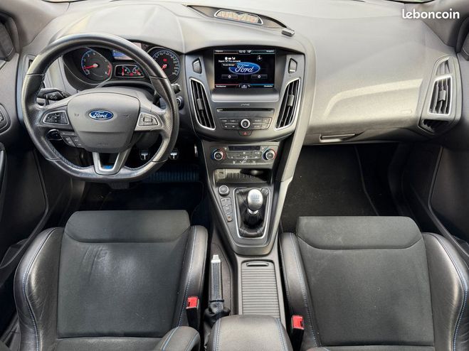 Ford Focus 2.3 ecoboost 350ch rs 4x4 start-stop ori Blanc de 2016