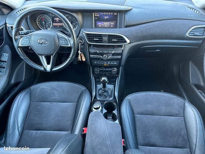 Infiniti Q30 1.5 d 110 ch business entretien complet Gris de 2016