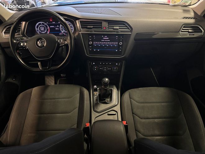 Volkswagen Tiguan 2.0 tdi 150ch bluemotion carat exclusive Gris de 2018