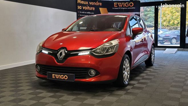 Renault Clio 1.2 16V 75 ch ZEN + R-LINK KIT DISTRIBUT Rouge de 2015