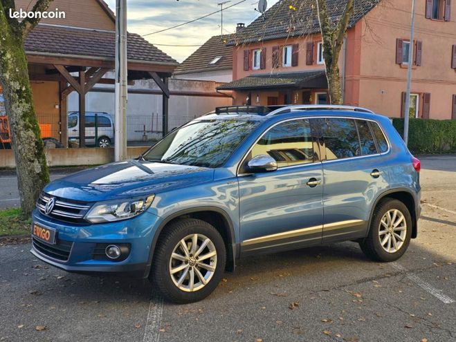 Cliquer pour voir la photo suivante Volkswagen Tiguan 2.0 TDI 150ch 4MOTION LOUNGE ATTELAGE Bleu de 2015