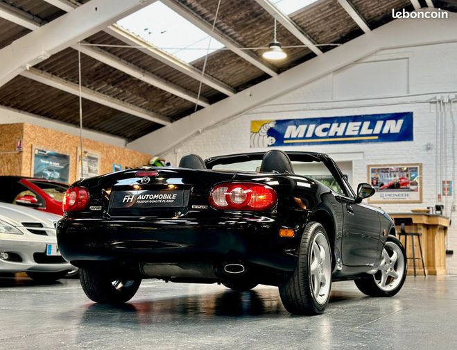 Mazda MX5 5 NBFL 1.6L 110 ch 80 220 kms Carnet et  Noir de 2001