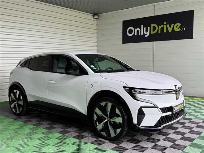 Cliquer pour voir la photo suivante Renault Megane E-TECH EV60 220 ch Optimum Charge Techno Blanc de 2022