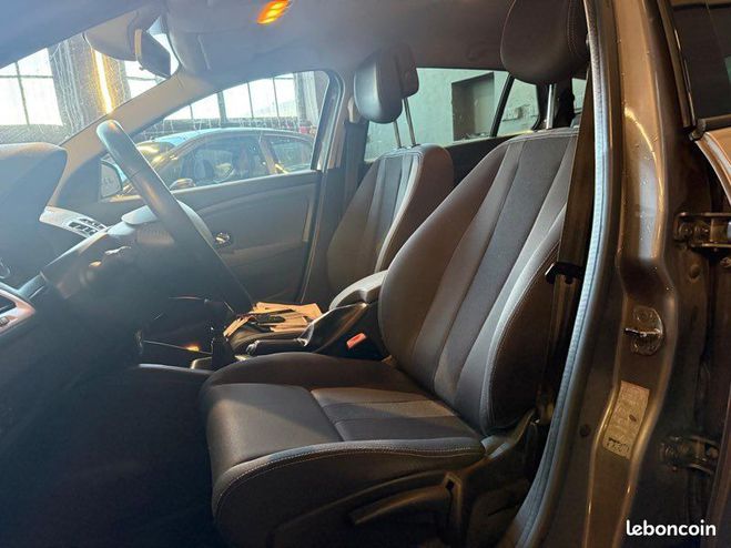 Renault Megane 1.5 DCI 3 estate DYNAMIQUE (110cv) carne Beige de 2012