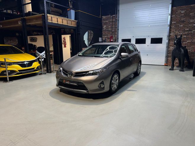 Toyota Auris 100 VVT-i Active Gris de 2013