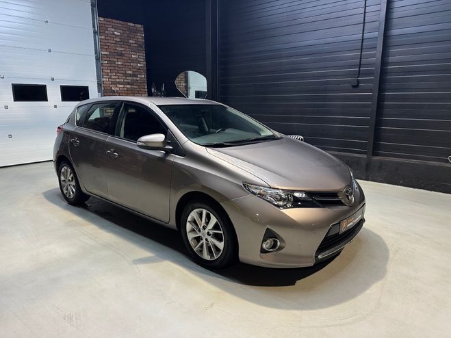 Toyota Auris 100 VVT-i Active Gris de 2013