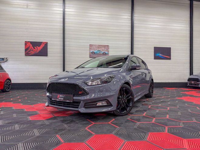 Ford Focus ST MK3 2.0 ECOBOOST 250  de 2016
