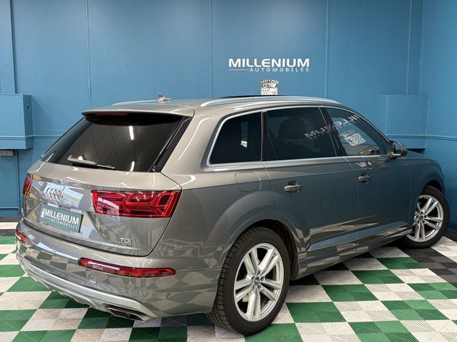 Audi Q7 3.0 V6 TDI 272CH CLEAN DIESEL AVUS QUATT Gris F de 2016