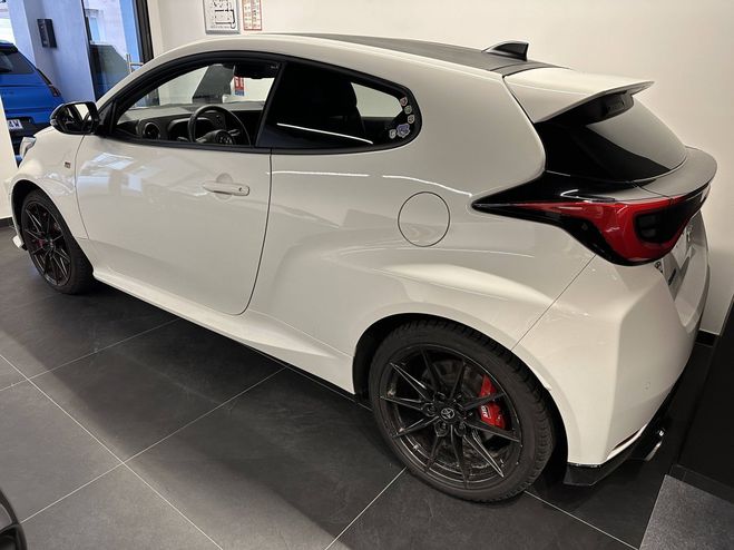 Toyota Yaris GR BLANC NACR de 2024