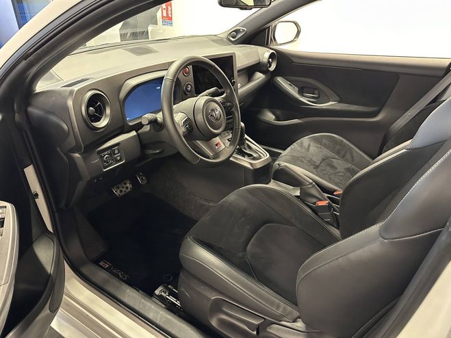 Toyota Yaris GR BLANC NACR de 2024