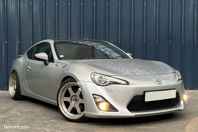 Toyota GT86 2.0L 200ch Essence BVM6 Garantie 1 An Ca Autre de 2013