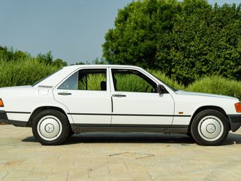  Voir détails -Mercedes 190 1987 MERCEDES-BENZ E à Saint-Marcel-de-Flines (42)