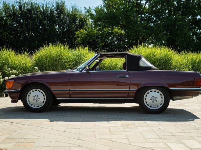 Mercedes 300 1986 MERCEDES-BENZ SL BORDEAUX de 