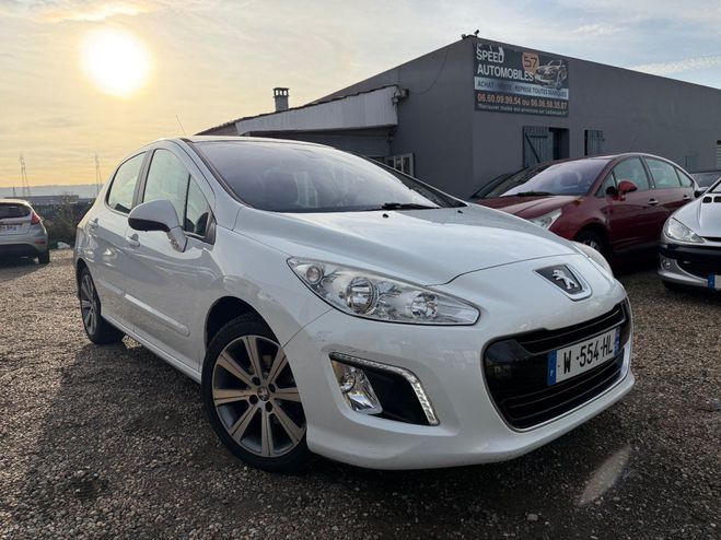 Cliquer pour voir la photo suivante Peugeot 308 1.6 HDI 112 ALLURE * TOIT * Blanc de 2012