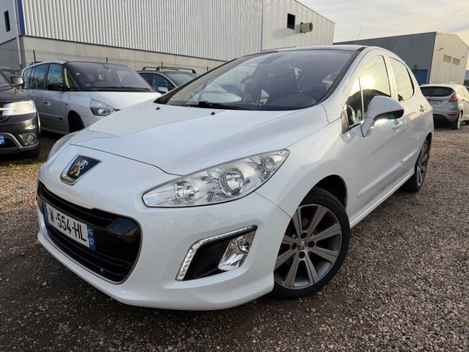 Peugeot 308 1.6 HDI 112 ALLURE * TOIT * Blanc de 2012