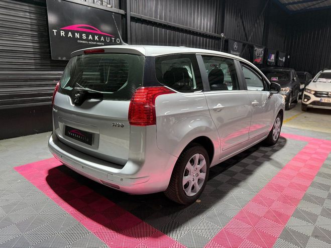 Peugeot 5008 1.6 hdi 112 ch GRIS de 2010