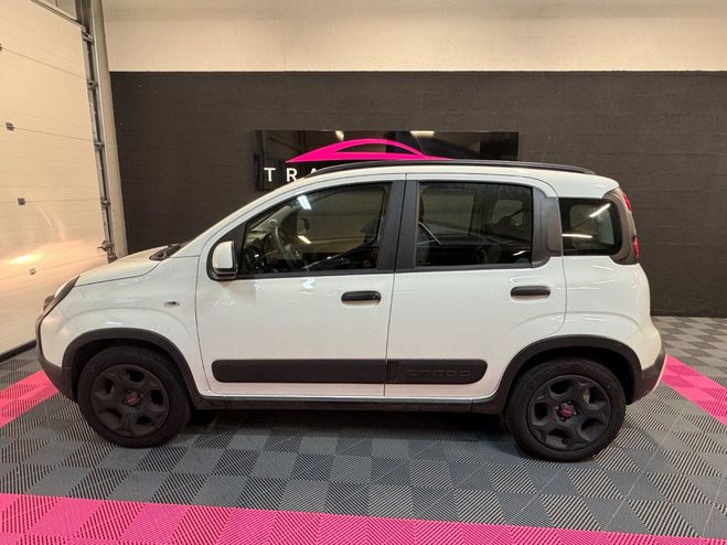 Fiat Panda MY23 1.0 70 ch Hybride S/S Cross Blanc de 2023