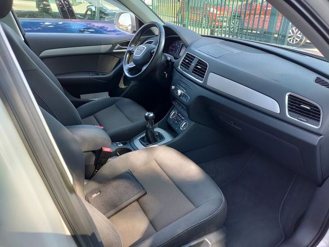 Audi Q3 Srie 1  2.0 TDI  DPF 140  CLIM -  1ERE  Blanc de 2012