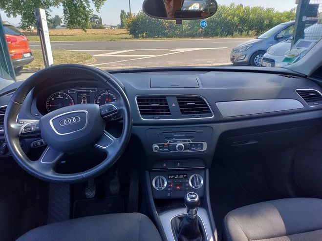 Audi Q3 Srie 1  2.0 TDI  DPF 140  CLIM -  1ERE  Blanc de 2012