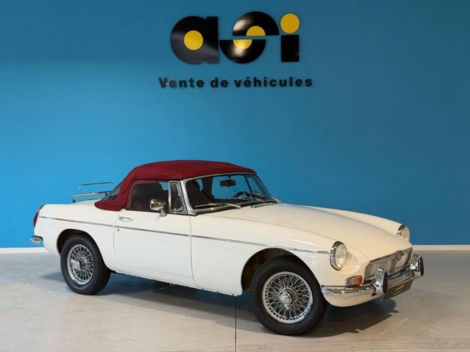 Cliquer pour voir la photo suivante MG MGB B B Blanc de 1975