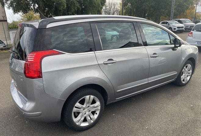 Peugeot 5008 1.6 E-HDI 115CH FAP ALLURE ETG6  de 2015
