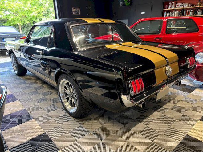 Ford Mustang coup Moteur 302Ci Bva NOIR de 1965