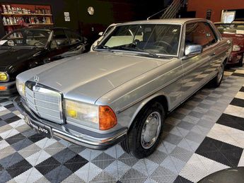  Voir détails -Mercedes 230 W123 Coup 230Ce Bva à Lamasqure (31)
