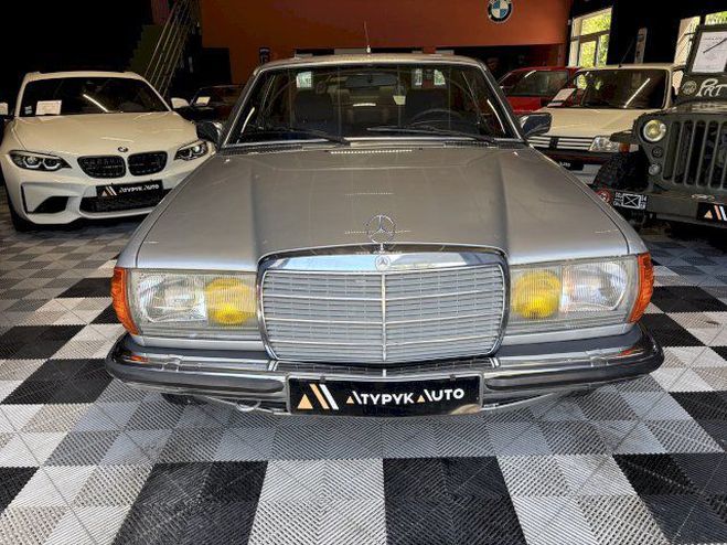 Mercedes 230 W123 Coup 230Ce Bva Gris Clair de 1981