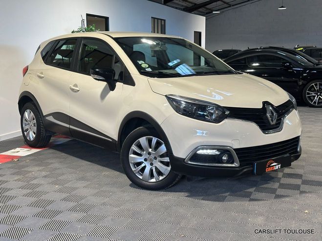 Cliquer pour voir la photo suivante Renault Captur 1.5 Dci 90 Energy BUSINESS - Historique de 2017