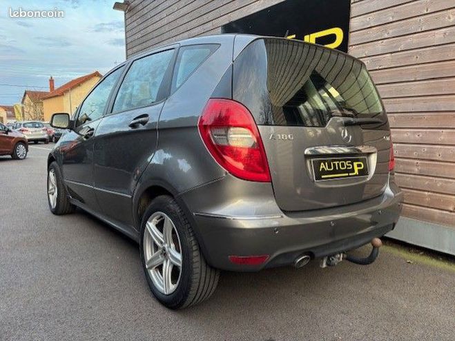 Mercedes Classe A ii 180 cdi avantgarde cvt 5p Gris de 2010