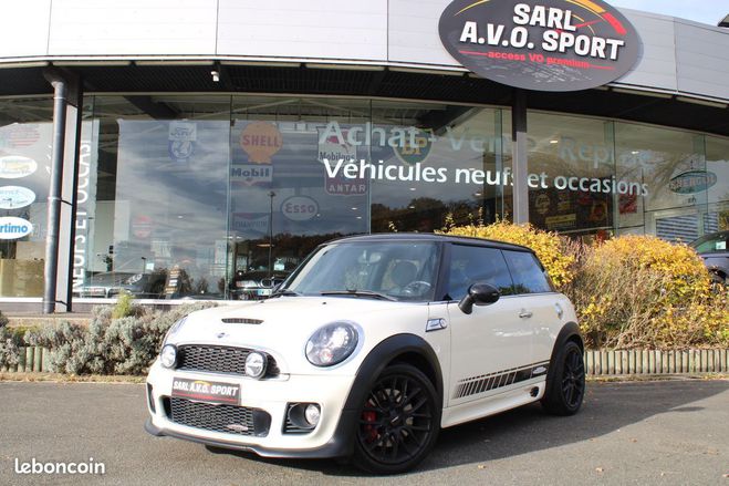 Cliquer pour voir la photo suivante Mini One iii (f56) 1.6 211 jcw origine france- ga Blanc de 2013