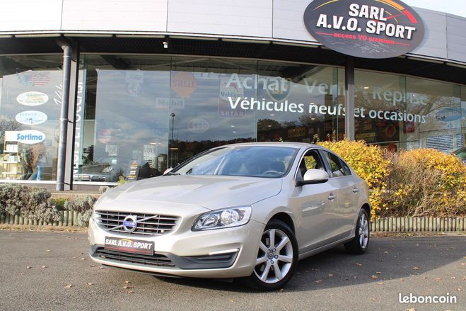 Cliquer pour voir la photo suivante Volvo S60 II (2) 2.0 D2 120 MOMENTUM BUSINESS Gara Gris de 2017