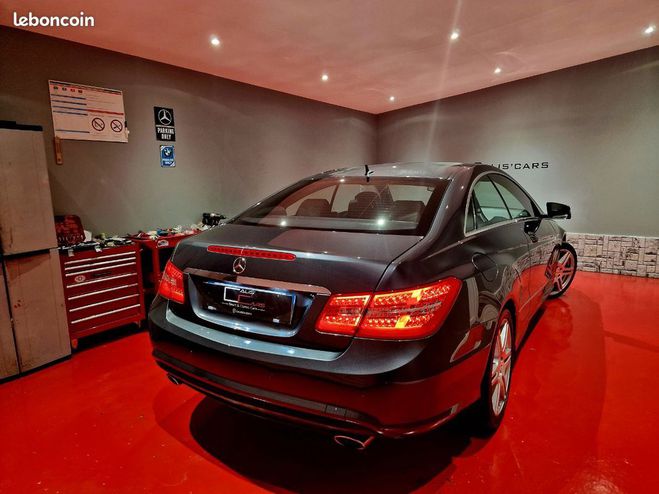 Mercedes Classe E 350 3.5 V6 306 CH BlueEfficiency Pack Sp Gris de 2013