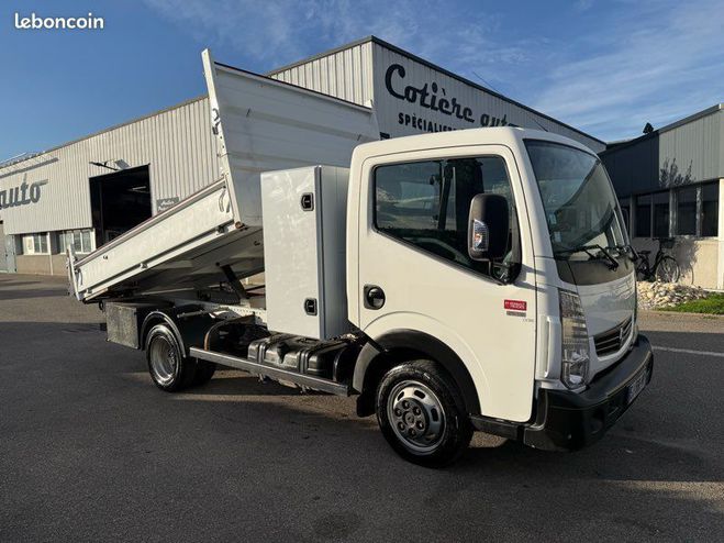 Cliquer pour voir la photo suivante Renault Maxity 19990 ht DTI 130ch benne coffre de 2017