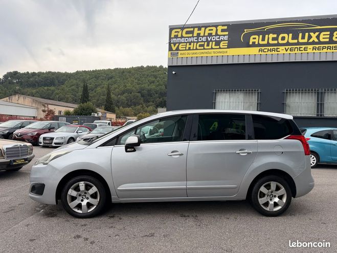 Peugeot 5008 1.6 hdi 115 cv 7 places boite automatiqu Autre de 2014
