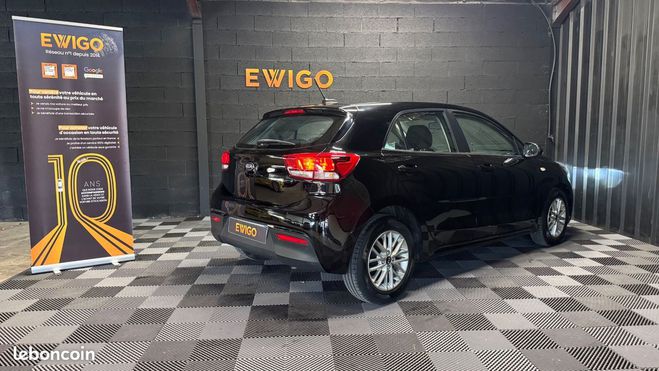 Kia Rio 1.2 85 launch camera de recul carplay Noir de 2018