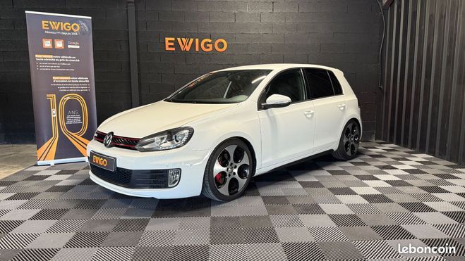 Cliquer pour voir la photo suivante Volkswagen Golf VI GTI 2.0 TFSI DSG6 211cv 5 Portes Blanc de 2011