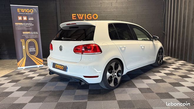 Volkswagen Golf VI GTI 2.0 TFSI DSG6 211cv 5 Portes Blanc de 2011