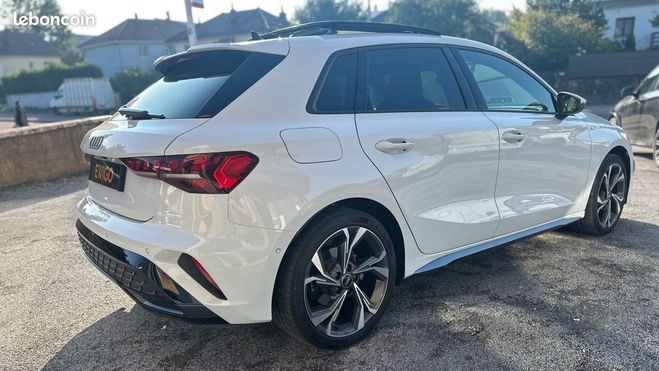 Audi A3 Sportback 1.5 35 tfsi 150ch mhev s-line  Blanc de 2024