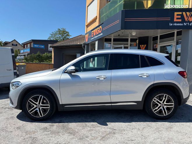 Mercedes Classe GLA Classe 250 1.3 e 218cv hybride rechargea Gris de 2021